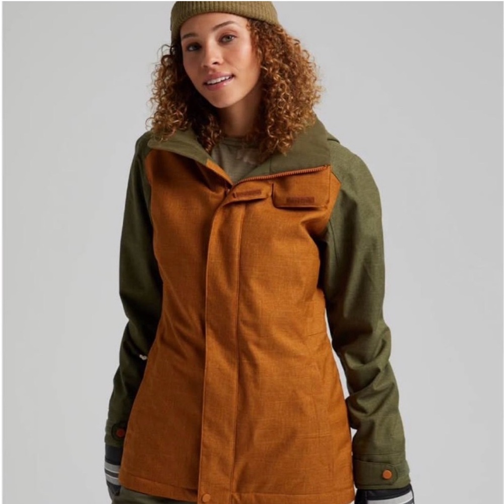 Burton woman’s Green and brown winter coat